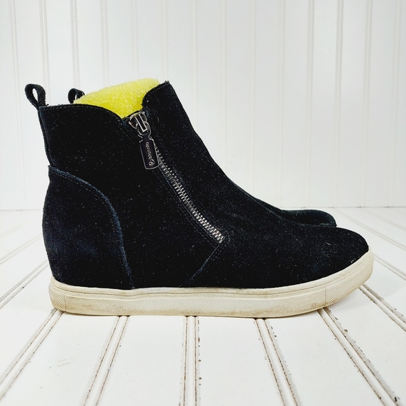 Blondo Black Giselle Suede Waterproof Zip Up Ankle Boots i1007 - Picture 5 of 11